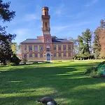 Chambre, Cuisine Et Salle De Bain Avec Balcon Sur Jardin Massey