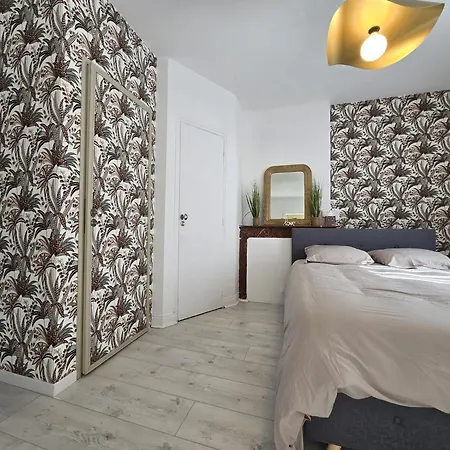 Chambre, Cuisine Et Salle De Bain Avec Balcon Sur Jardin Massey Tarbes