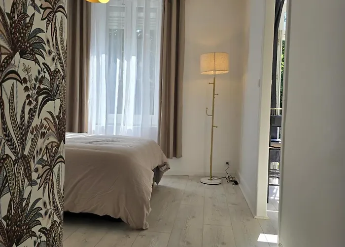 アパート Chambre, Cuisine Et Salle De Bain Avec Balcon Sur Jardin Massey *